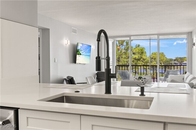 Building Photo - 25804 Cockleshell Dr