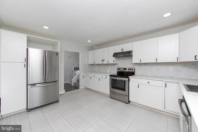 Building Photo - 332 Woodbine St