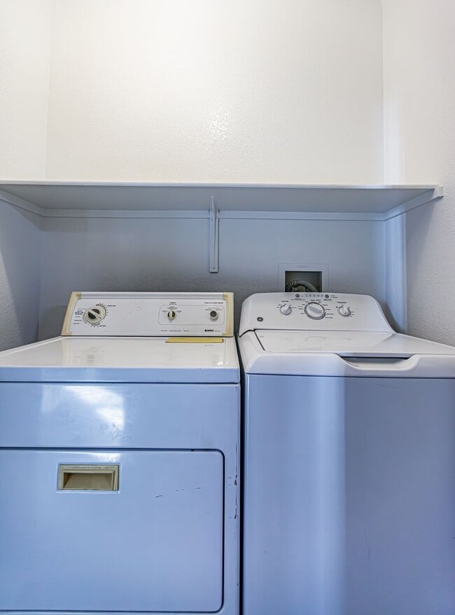 Building Photo - One Story Home with Solar