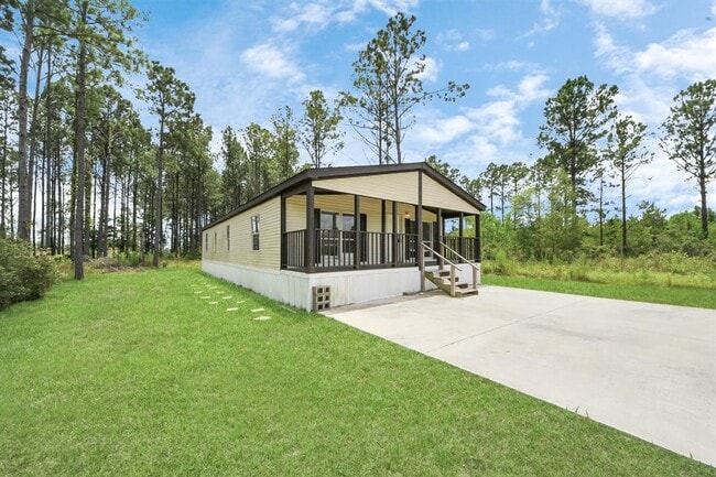 Building Photo - 524 Rd 5253