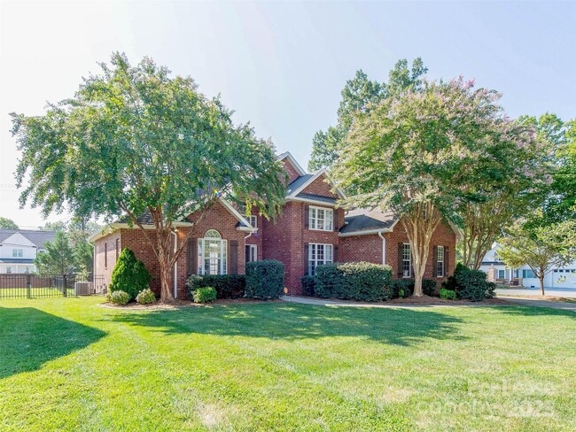 Building Photo - 1200 Mendenhall Ct