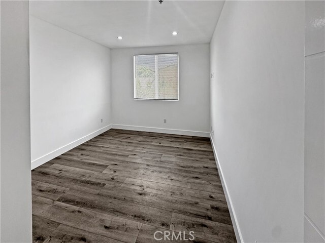 Building Photo - 7127 S La Cienega Blvd