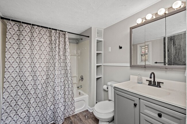 Building Photo - Charming 1 bedroom home in Baldwin available June 1!