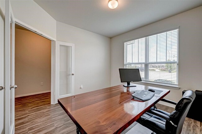 Building Photo - 25919 Kinship Ct