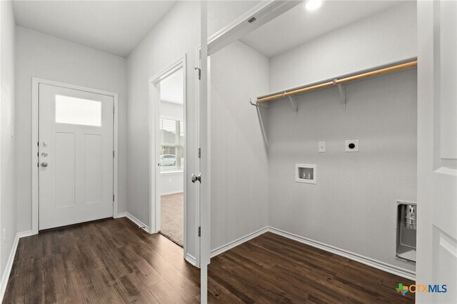 Building Photo - 1218 LEXINGTON Dr