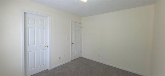 Building Photo - 2895 Gallery Grove