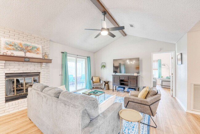 Building Photo - 3204 Cardinal Creek Cir