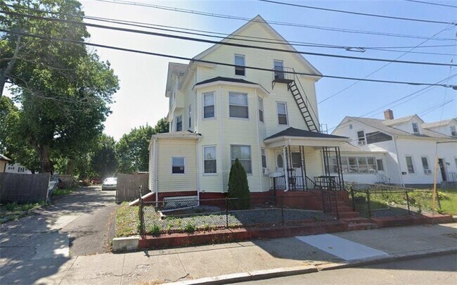 Building Photo - 53 S Bend St
