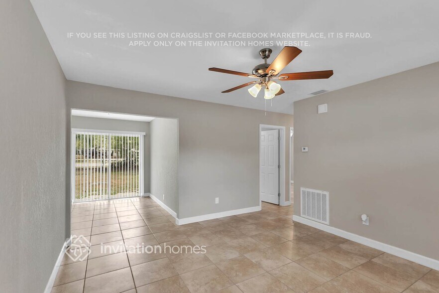 Building Photo - 6815 N 48th St