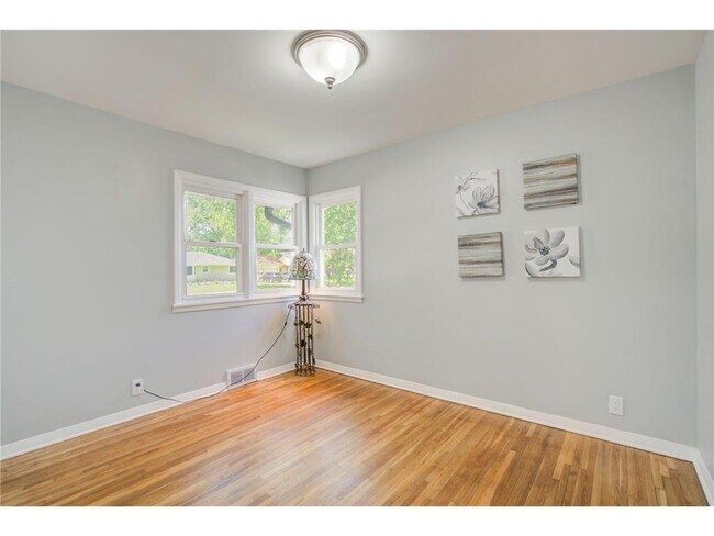 Building Photo - 5318 Kentucky Ave N