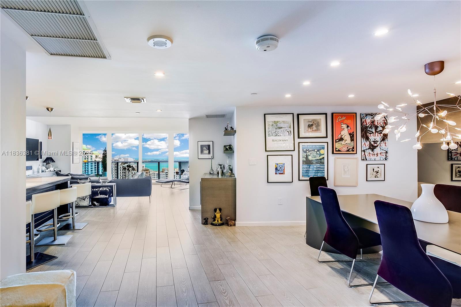 Building Photo - 200 Biscayne Boulevard Way