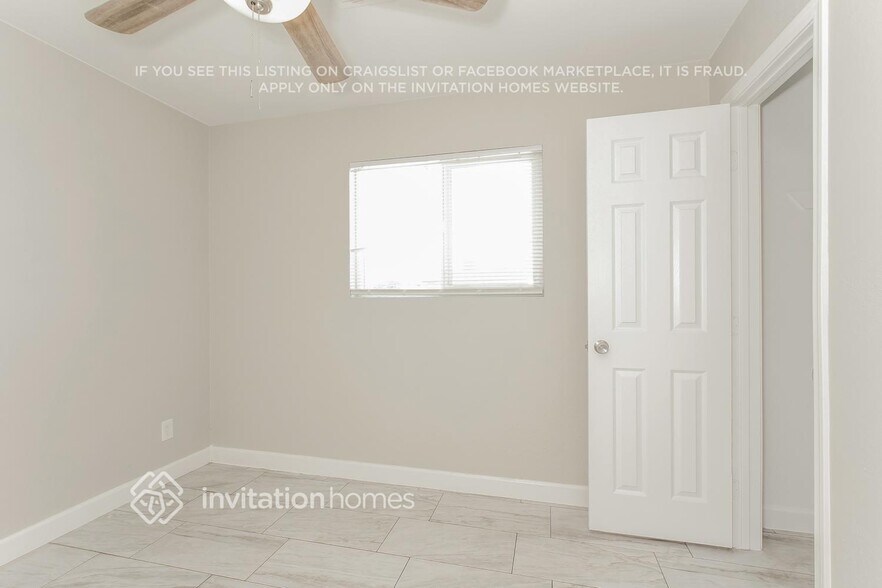 Building Photo - 12614 W Del Rio Ln