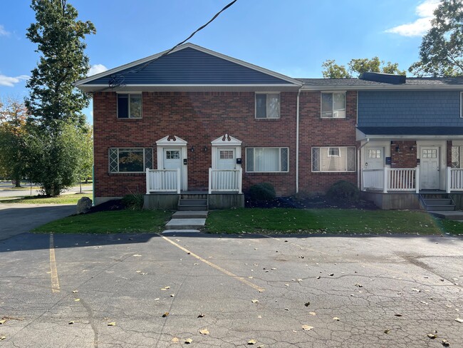 Primary Photo - Denrose Townhomes