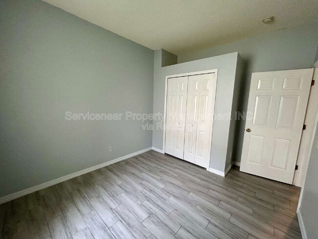 Building Photo - 10303 Beneva Dr