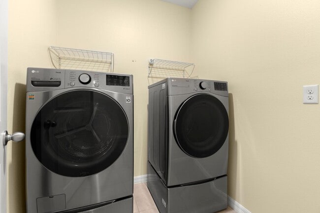 Building Photo - 13911 Smiling Daisy Pl