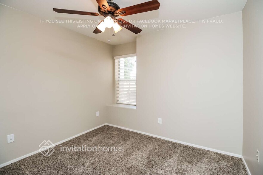 Building Photo - 2345 S Ananea