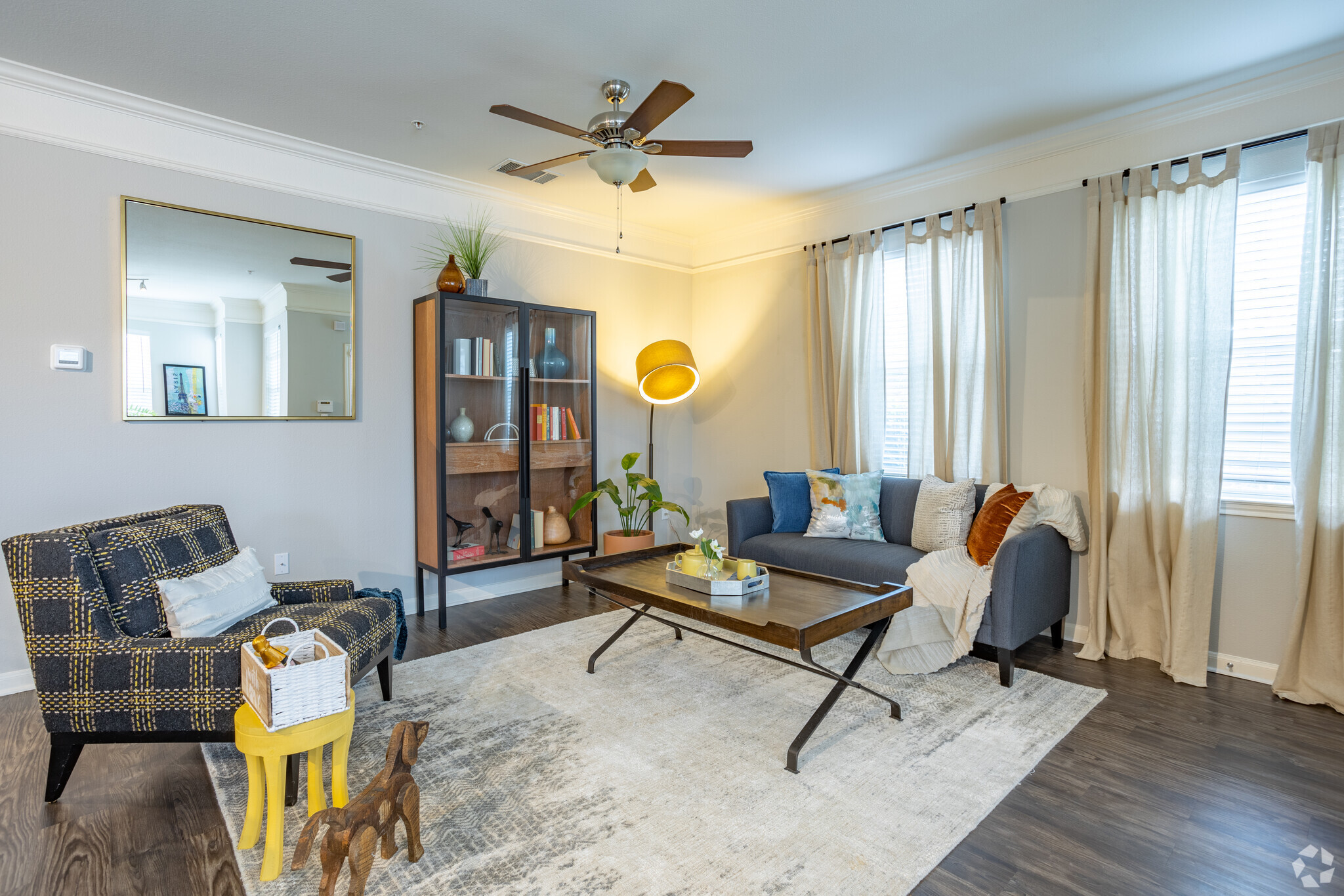 2BR, 2BA - 1323SF - Parmer Place