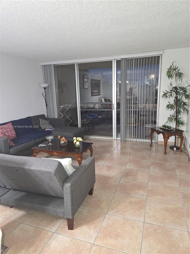 Primary Photo - 10425 SW 112th Ave