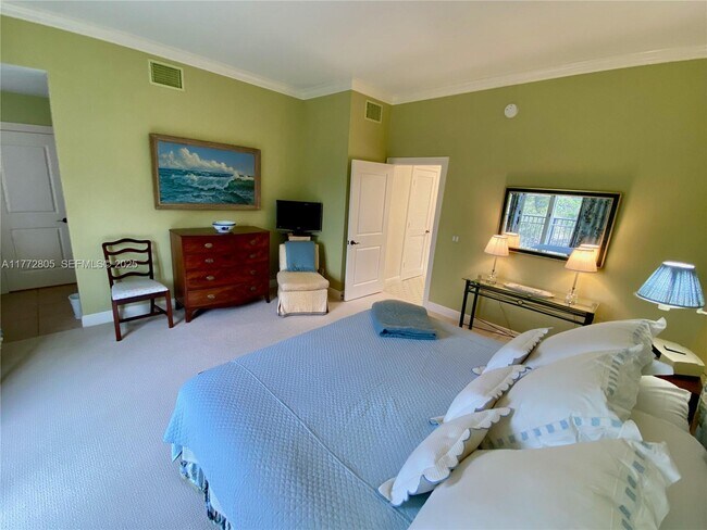 Building Photo - 11718 SE Florida Ave