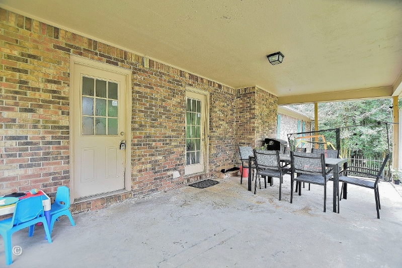 Building Photo - 4660 Woodmere Ln