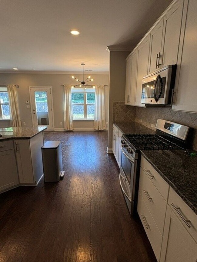 Building Photo - NOW AVAILABLE IN MILLSTONE!!