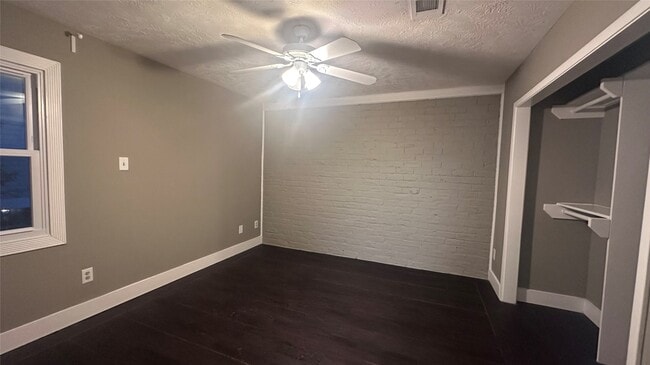 Building Photo - 1531 Fairview St