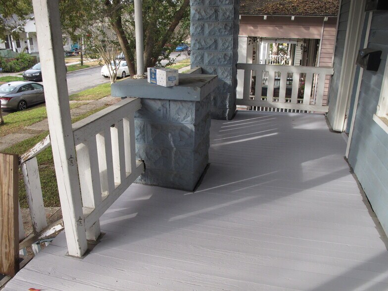 Building Photo - 2019 Oleander St