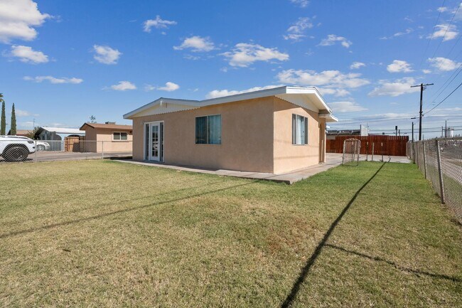 Building Photo - HOUSE FOR RENT IN EL CENTRO