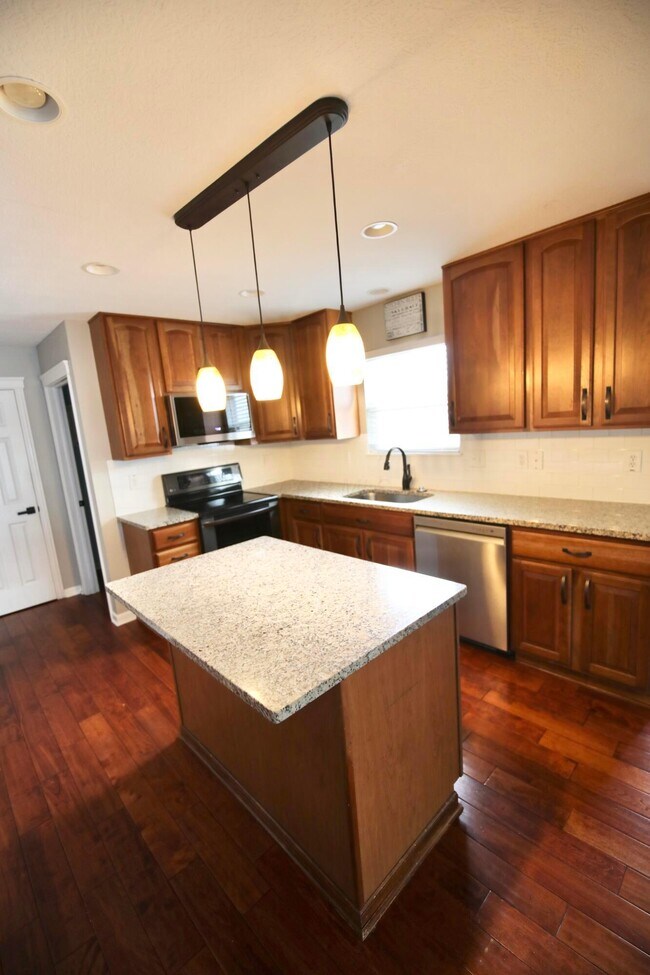 Building Photo - 7543 Ashley Meadow Dr