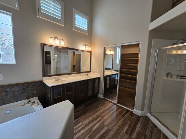 Building Photo - Unique Summerlin Home!