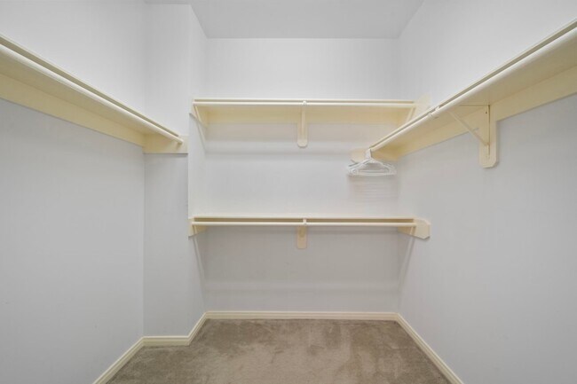Building Photo - 90 McGowen St