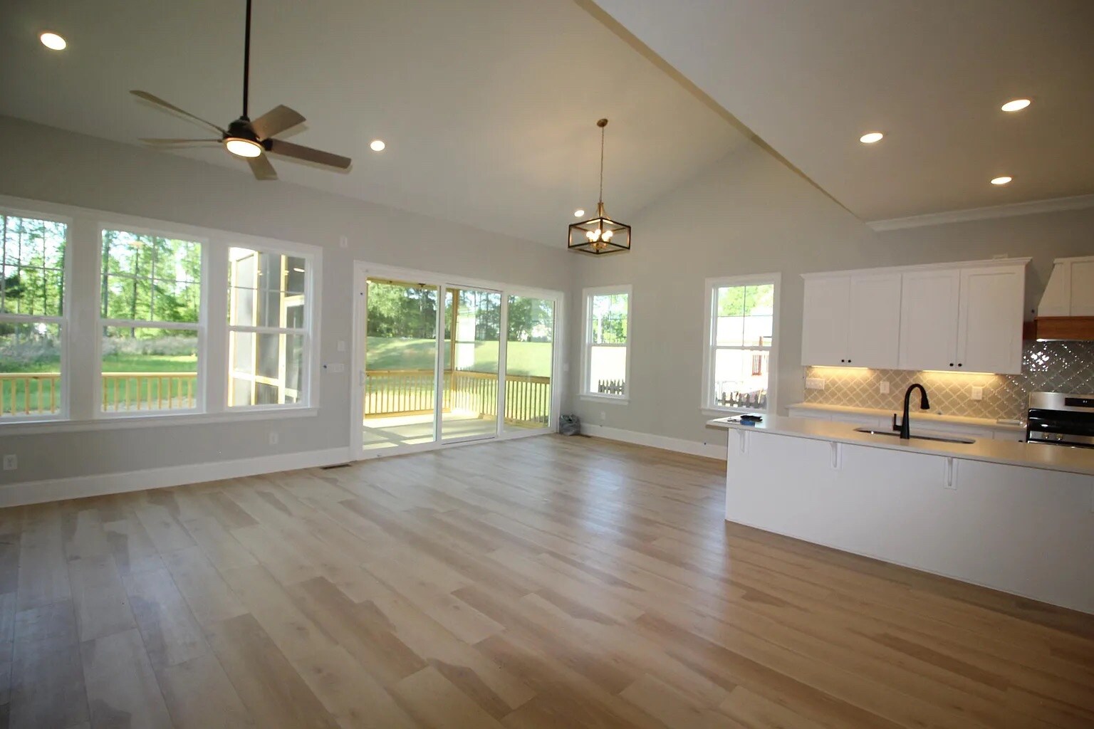 Building Photo - Room in House on Phelps West Rd