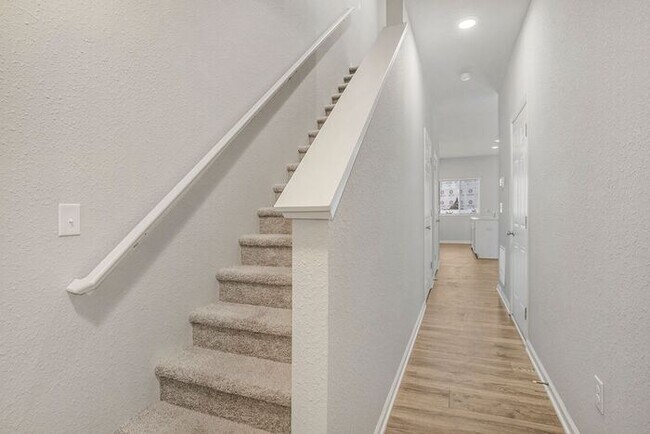 Building Photo - Move-In Special: Get ONE MONTH FREE on your first full month of rent when you sign a lease by May...
