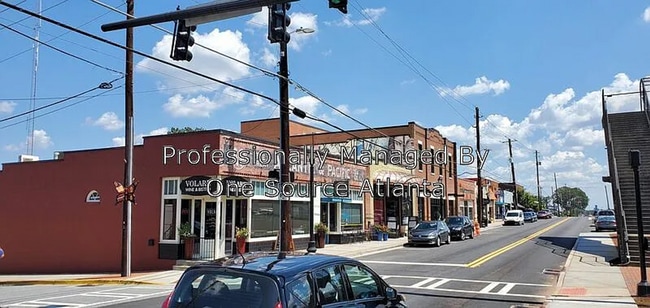 Building Photo - Rent a Community..Prime Location