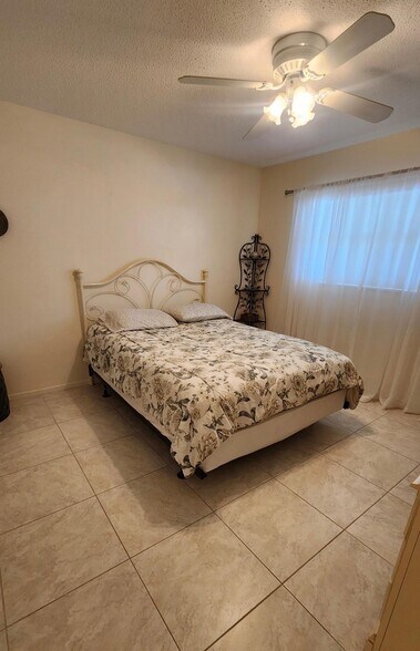 Second Room - 2097 S Ocean Dr
