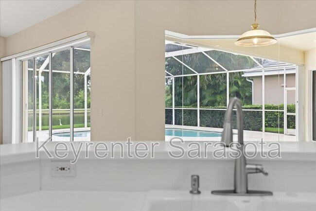 Building Photo - 4956 Bridgehampton Blvd