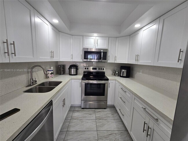 Primary Photo - 10801 SW 109th Ct