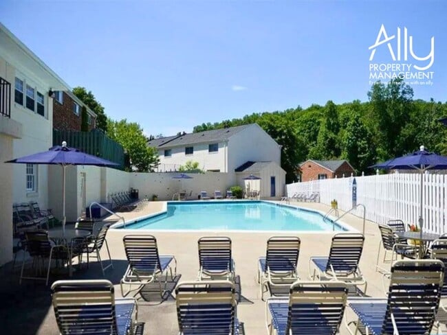 Building Photo - 840 Runnel Ct