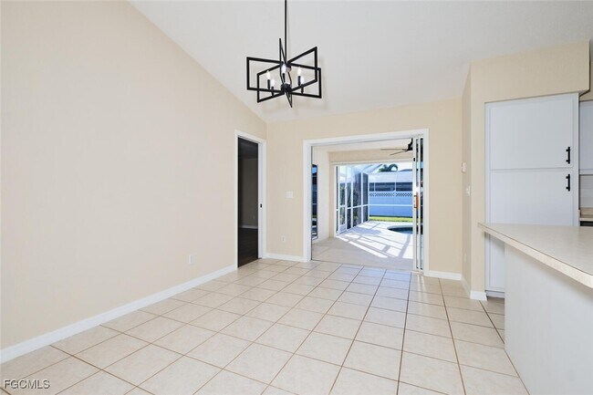 Building Photo - 132 SE 19th Terrace