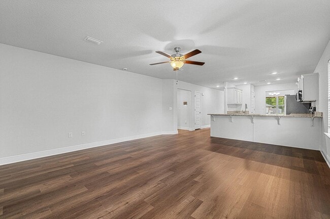 Building Photo - 103 Ridgeway Cir