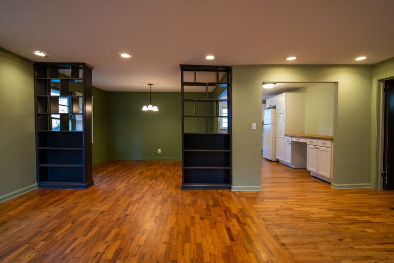 Building Photo - 2063 Delano Dr NE