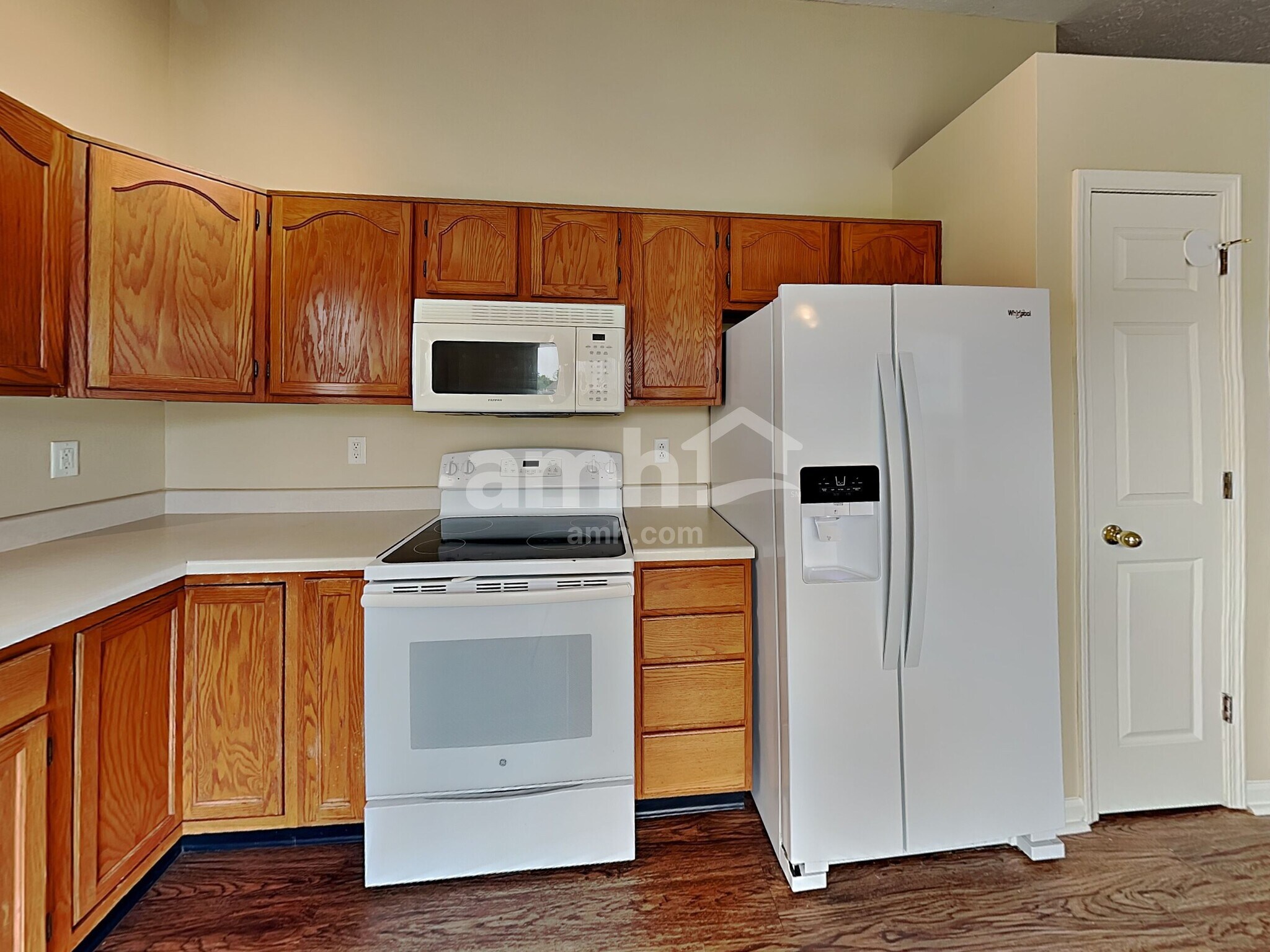 Building Photo - 6305 Blakeview Dr