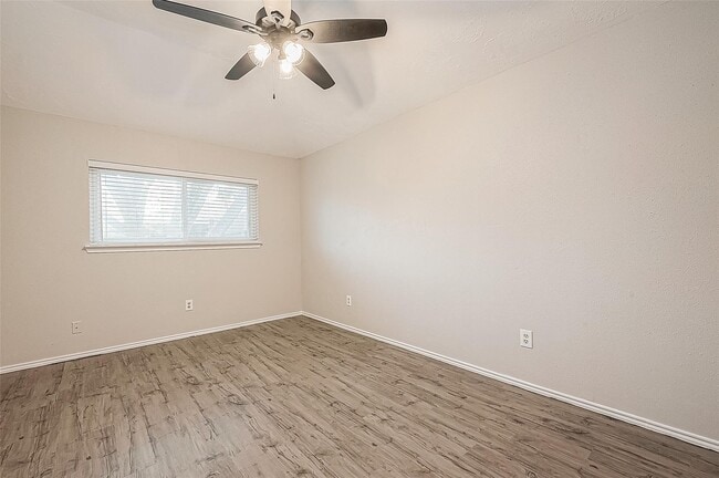 Building Photo - 9247 Autumnsong Dr