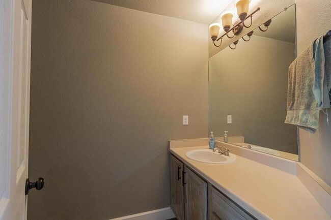 Building Photo - 1245 S Flatrock Cir