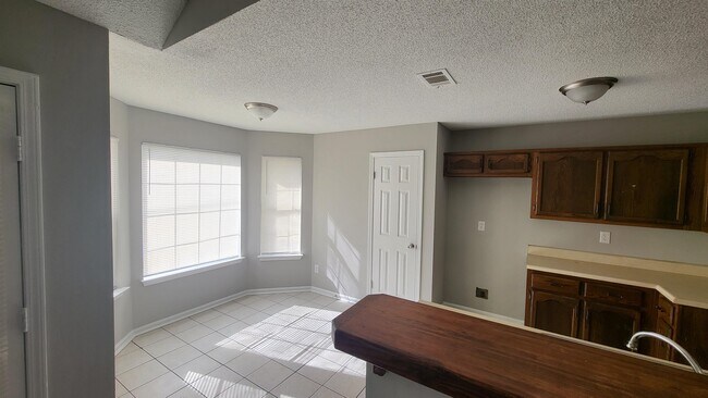 Building Photo - 2577 Reese Lake Cir