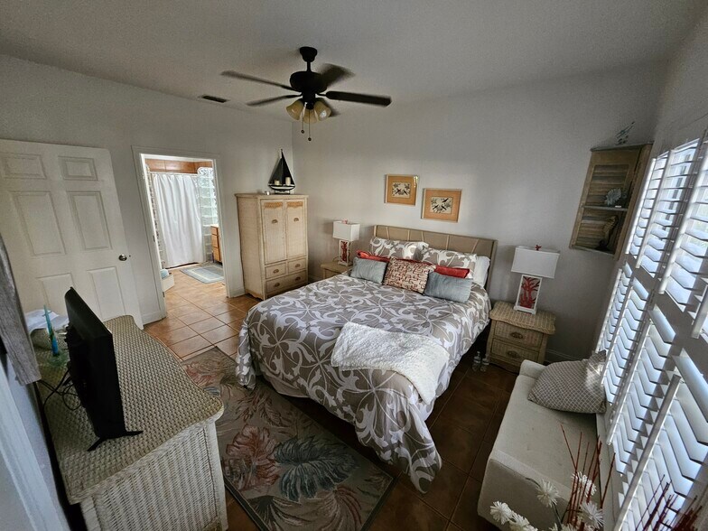 rear bedroom 2 - 140 Veracruz Dr