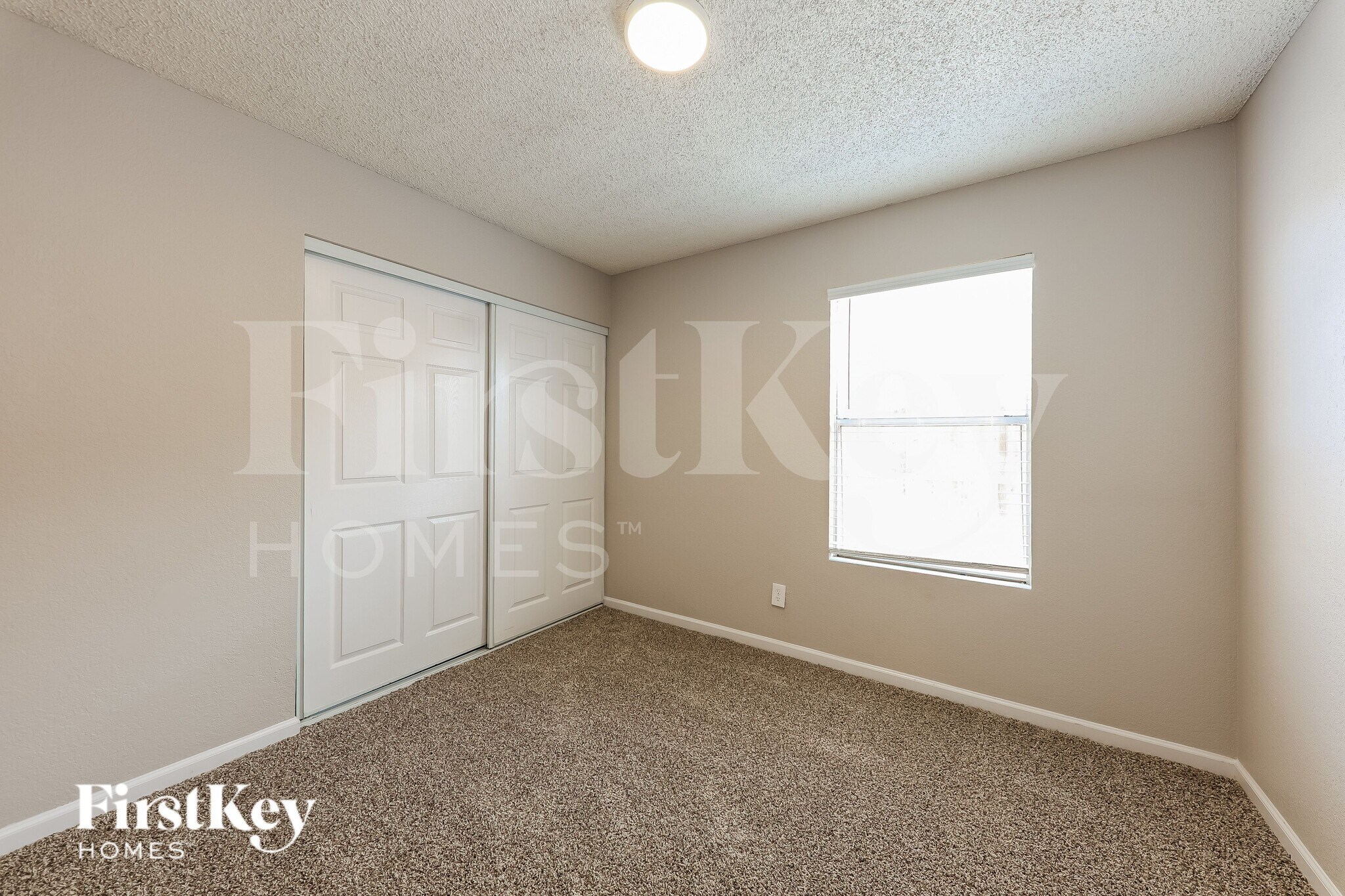 Building Photo - 6408 W Grandview Rd