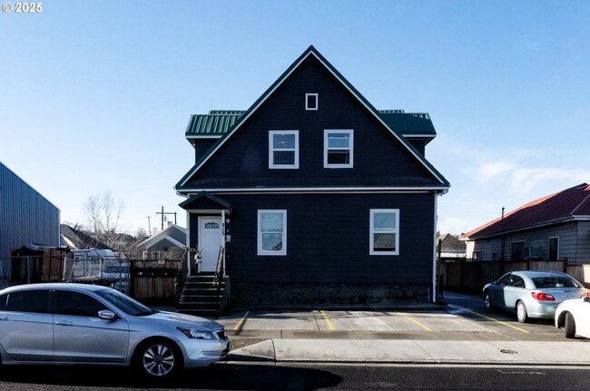 Building Photo - 415 SW 7th St