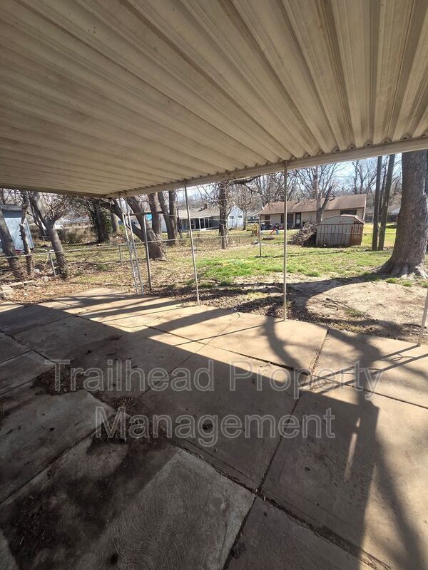 Building Photo - 11127 Blue Ridge Blvd