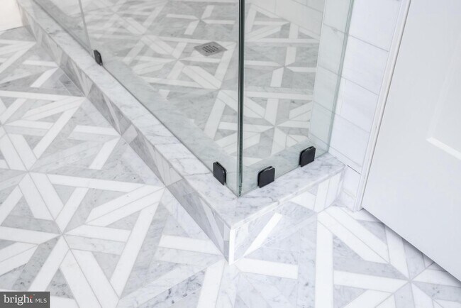 Building Photo - 309 N Patrick St